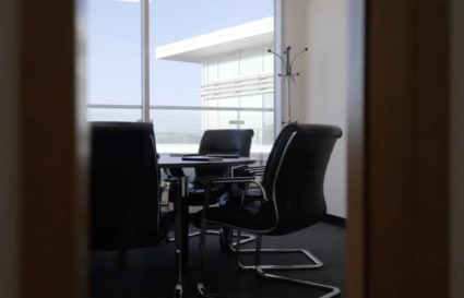 18 Person Private Office in Luton