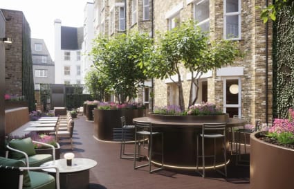 8 Person Managed Office in London | 715 Sq. Ft.