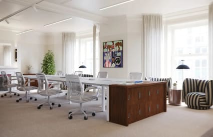 23 Person Managed Office with Meeting Room in London | 1,644 Sq. Ft.