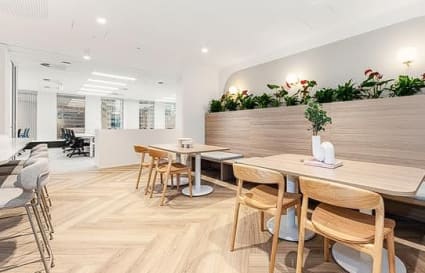 171sqm | 16 Workstation with Meeting Room, Boardroom & Kitchen/Breakout 