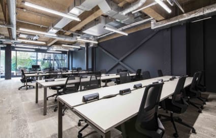 20 Person Private Office in London | 671 sq ft