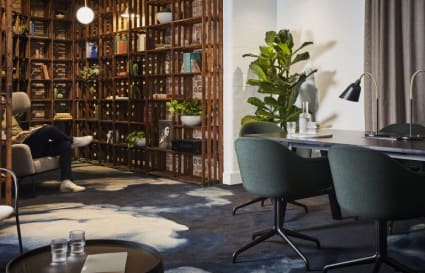 10 Person Private Office in London | 450 Sq. Ft.