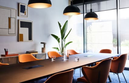 6 Person Private Office in London | 268 Sq. Ft. 