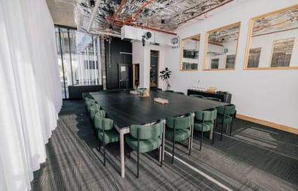 1 Person Serviced Office 