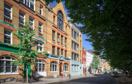 34 Person Private Office in London | 1,530 Sq. Ft.