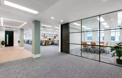 12 Person Private Office in London | 481 sqm