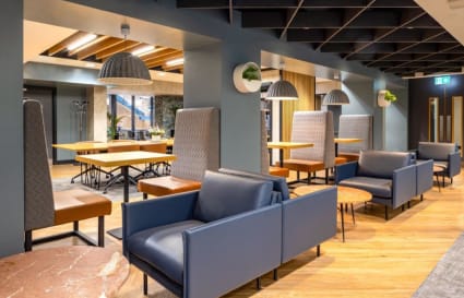 14 Person External Private Office in London | 486 Sq. Ft. 