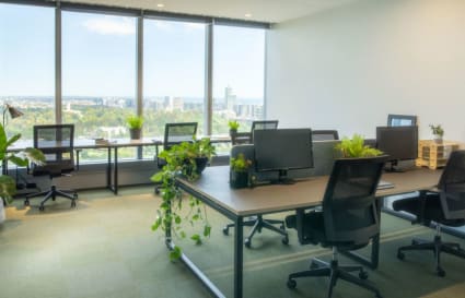 Co-Working Desks Available Internal or External