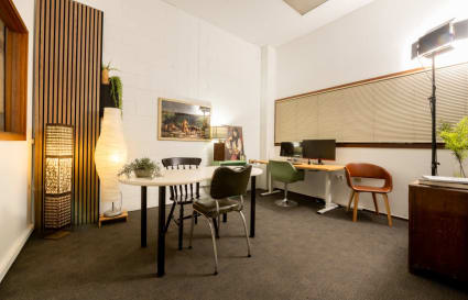 Coworking Desks & Private Offices in Norwood