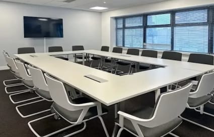 Private Window Office for up to 6 People