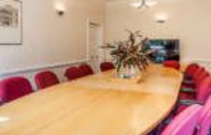 Private Office for up to 5 People | 240 Sq. Ft.