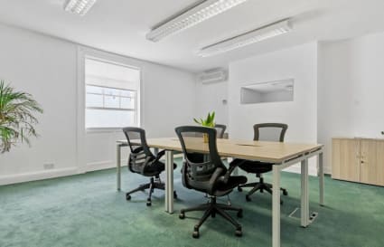 Private Office for up to 4 People | 217 Sq. Ft.