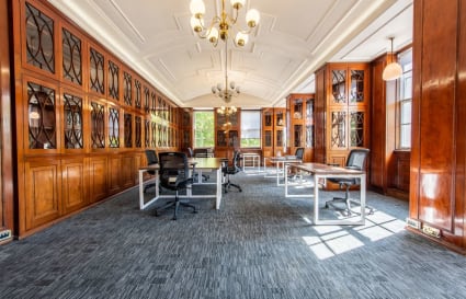 14 Person Private Office in London | 390 sq ft