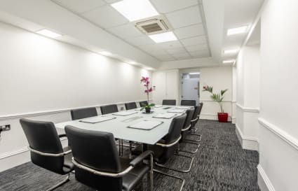 5 Person Private Office in Lincoln's Inn Fields | 261 Sq. Ft.