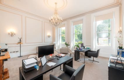 Private Office for up to 10 People | 430 Sq. Ft.