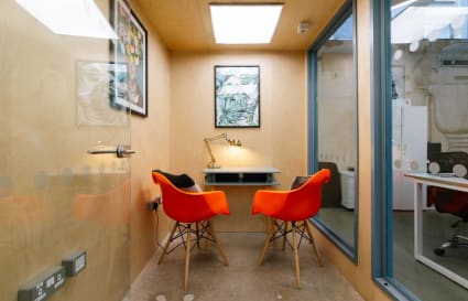 12 Person Private Office in London
