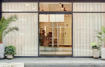 30 Person Managed Office in London | 1,959 Sq. Ft.