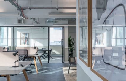 60 Person Managed Office in London | 3,993 Sq. Ft.