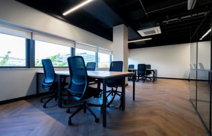 Private Office for up to 10 People