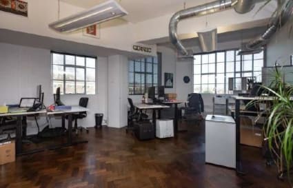 60 Person External Managed Office in City Road with 3 Meeting Rooms | 5,915 Sq. Ft.