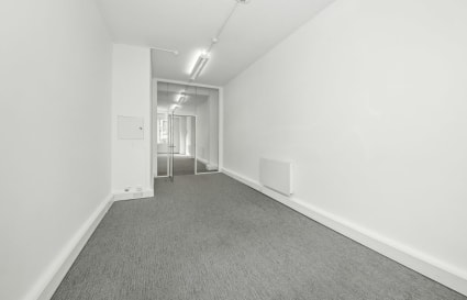 Private Office for up to 6 People | 688 Sq. Ft.
