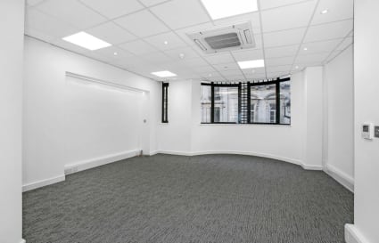 Private Office for up to 5 People | 648 Sq. Ft.