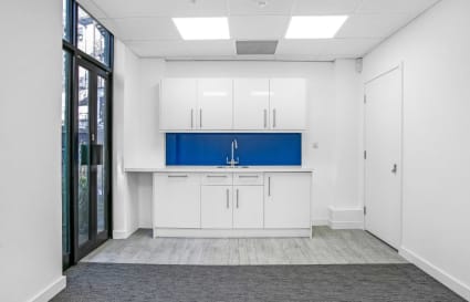 Private Office for up to 5 People | 648 Sq. Ft.