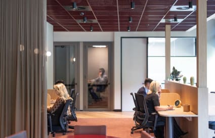 7 Person Premium External Private Office
