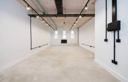 Private Office for up to 6 People | 487 Sq. Ft. - Studio 1.17