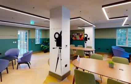 8 Person Private Office in London | 141 sqft