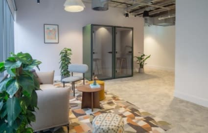 Private Office for up to 32 People with 5pax Internal Meeting Room | 1,445 Sq. Ft.