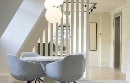 26 Person Managed Office in London | 2,515 Sq. Ft.