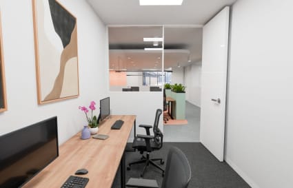 Suite 18 - 11 sqm | Internal Private Office for up to 3 People  