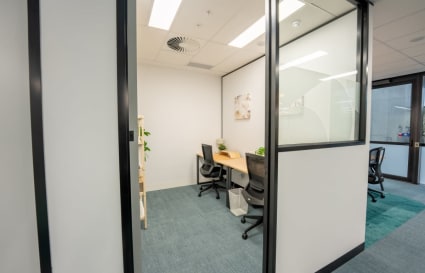 SUITE 1 - 56.5sqm | 16 Person Window/External Private Office - Opens July2026