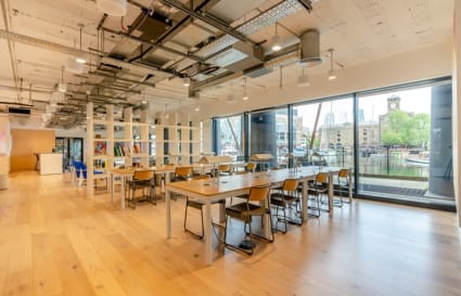 25 Person Managed Office with Meeting Room | 1,793 sq ft
