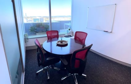 CoWorking Dedicated Desk