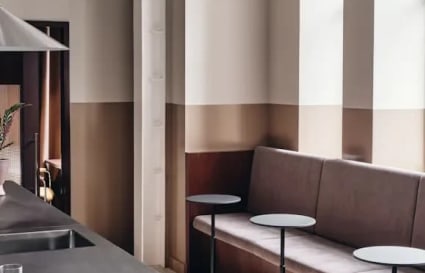 11 Person Private Office in London | 401 Sq. Ft.