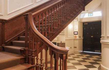10 Person Managed Office in London | 759 Sq. Ft.