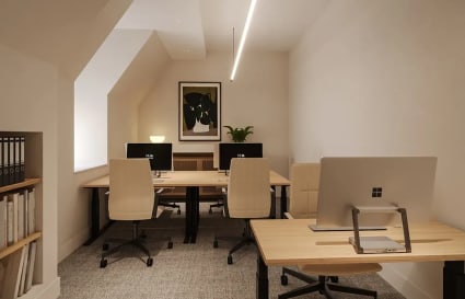 4 Person Private Office in London | 225 Sq. Ft.
