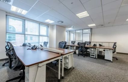 6 Person External Private Office with Water View | 350 sq ft