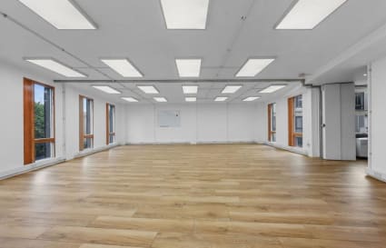 20 Person Managed Office in London | 1,034 sq ft