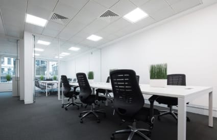 12 Person Managed Office in London | 1,245 sqft