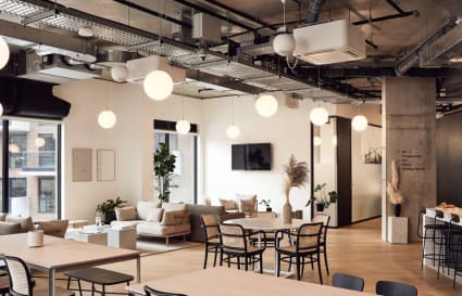 14 Person External Private Office in London | 427 sqft