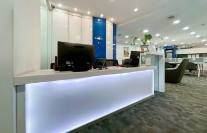 Modern coworking space on United Nations Avenue featuring sleek workstations and stylish lounge areas.