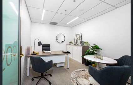 21sqm | Level 1 - Suite 07 | 4-Workstation Internal Office