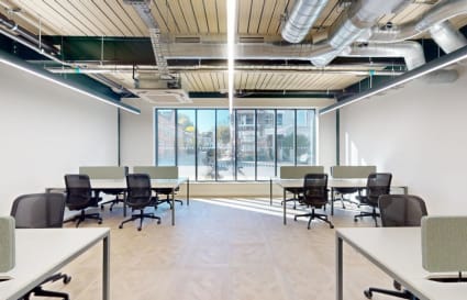 Private Office for up to 18 People | 768 sqf