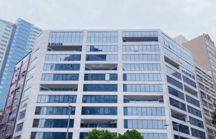 Flexible coworking space in a modern building on Wai Yip Street, ideal for dynamic professionals.