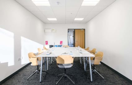 3 Person Private Office in Doncaster | 134 Sq. Ft.