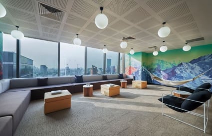 11 Xóm Chiếu, Xóm Chiếu
