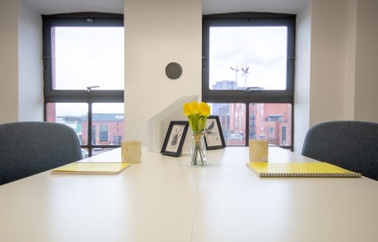 Private Office for up to 5 People | 189 Sq. Ft.